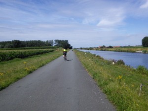 Great bike path along canal